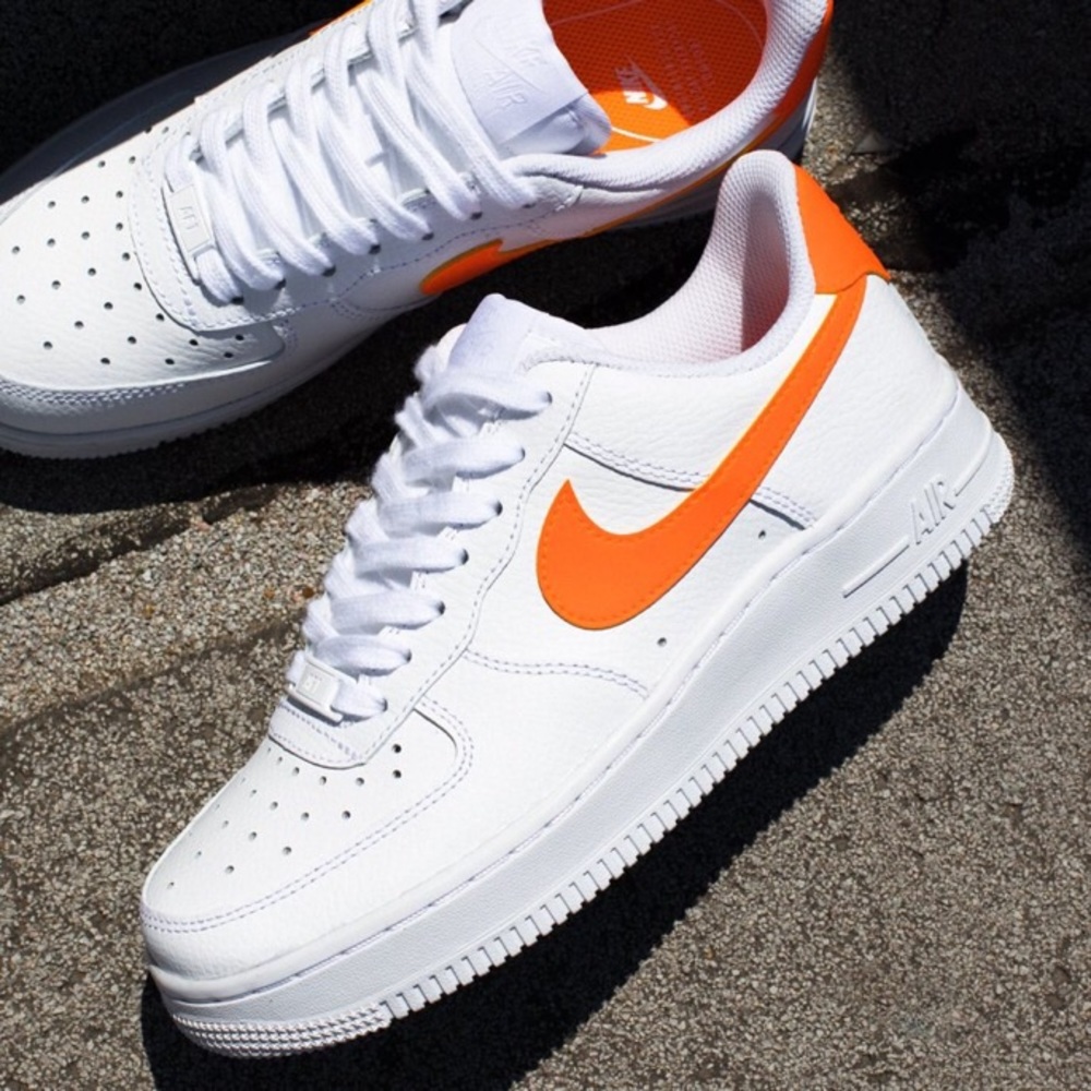 LOOKING FOR THESE size 6.5 or 7!!